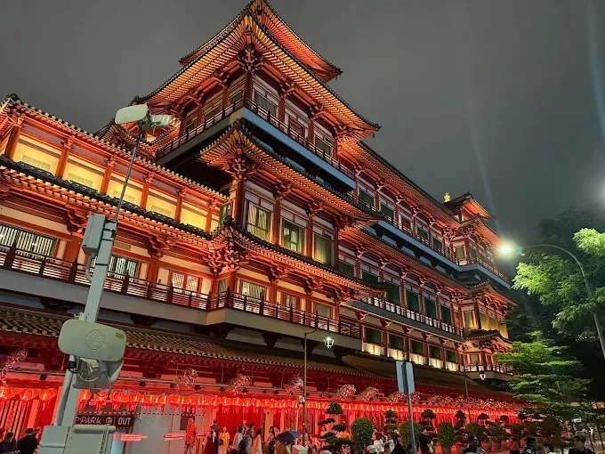 Buddha Tooth Relic Temple and Museum Singapore