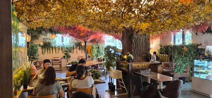 Cafe Kreams Restaurant